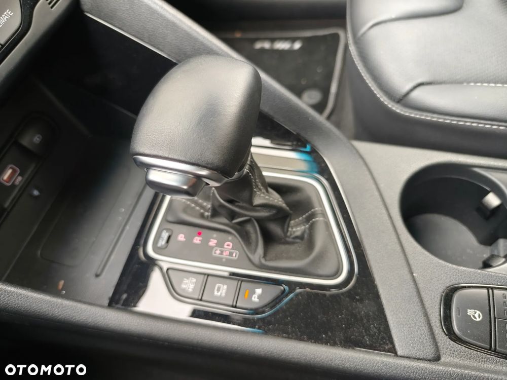Kia Niro 1.6 GDI Plug-In Hybrid Business Line - 34