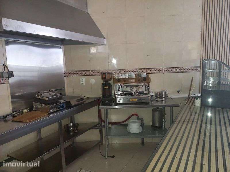 Arrenda-se café/snack-bar ou Pastelaria - Grande imagem: 4/9