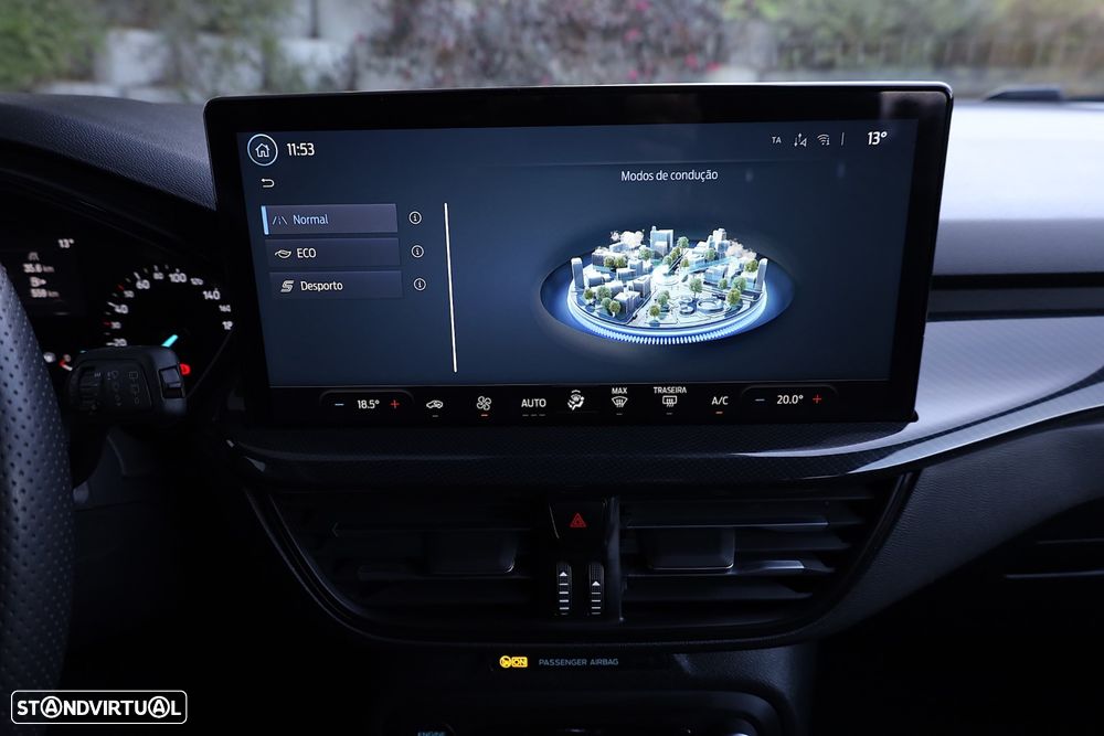 Ford Focus 1.0 EcoBoost MHEV ST-Line - 30