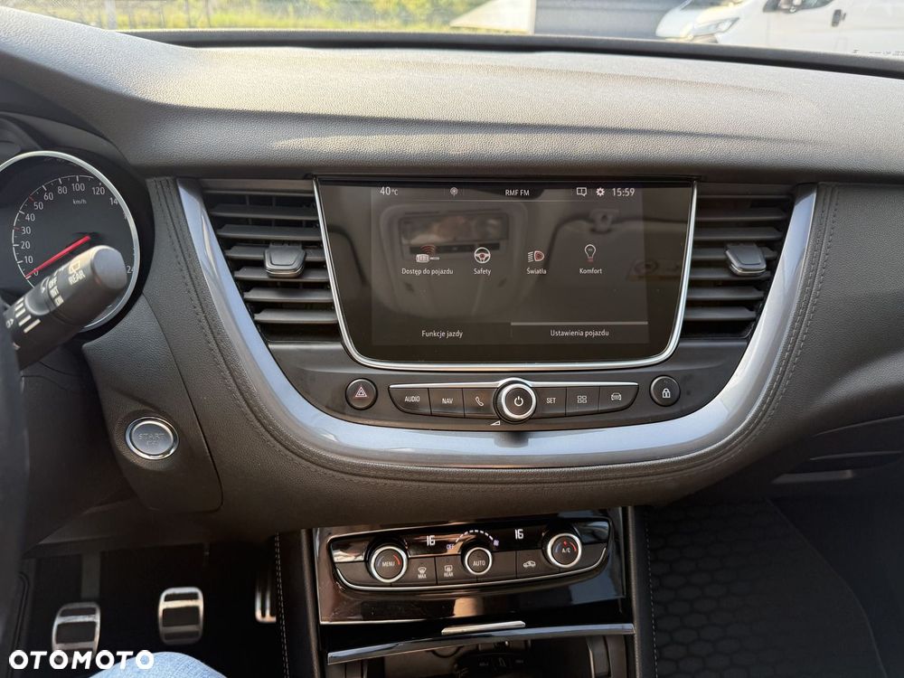 Opel Grandland X 1.2 T Enjoy S&S - 16