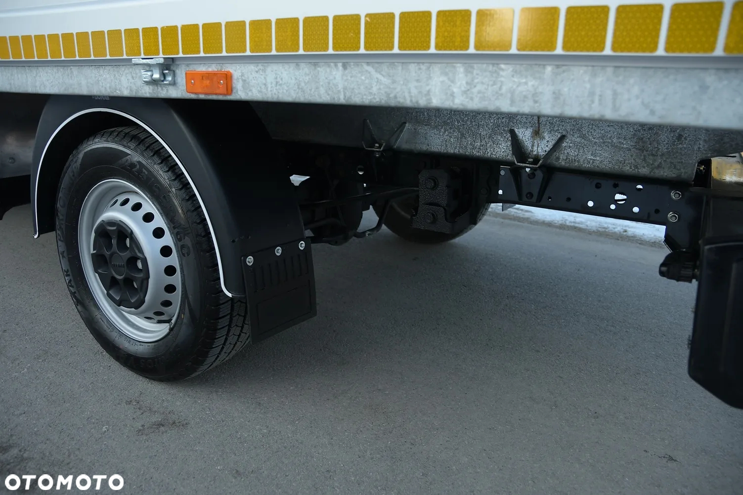 Iveco DAILY 35-180 3.0 Diesel 180KM * SKRZYNIA * HiMATIC * FULL BOGATE! * IDEALNY STAN! - 22