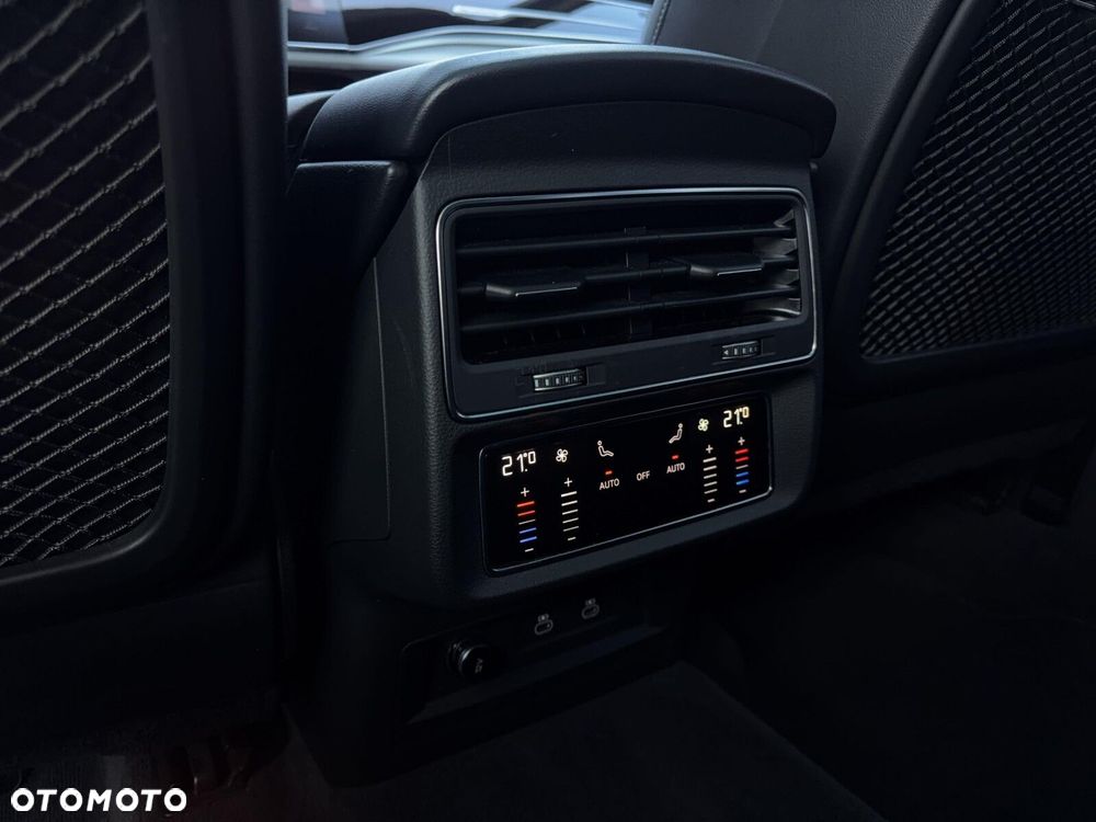 Audi Q7 55 TFSI mHEV Quattro S Line Tiptr - 37