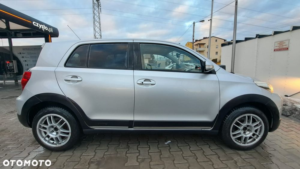 Toyota Urban Cruiser 1.4 D-4D Sol 4x4 - 2