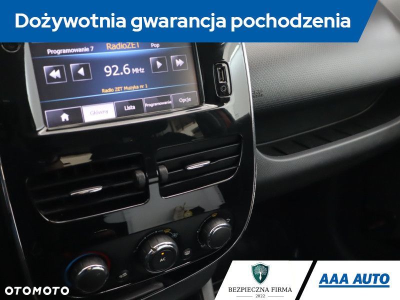 Renault Clio - 21