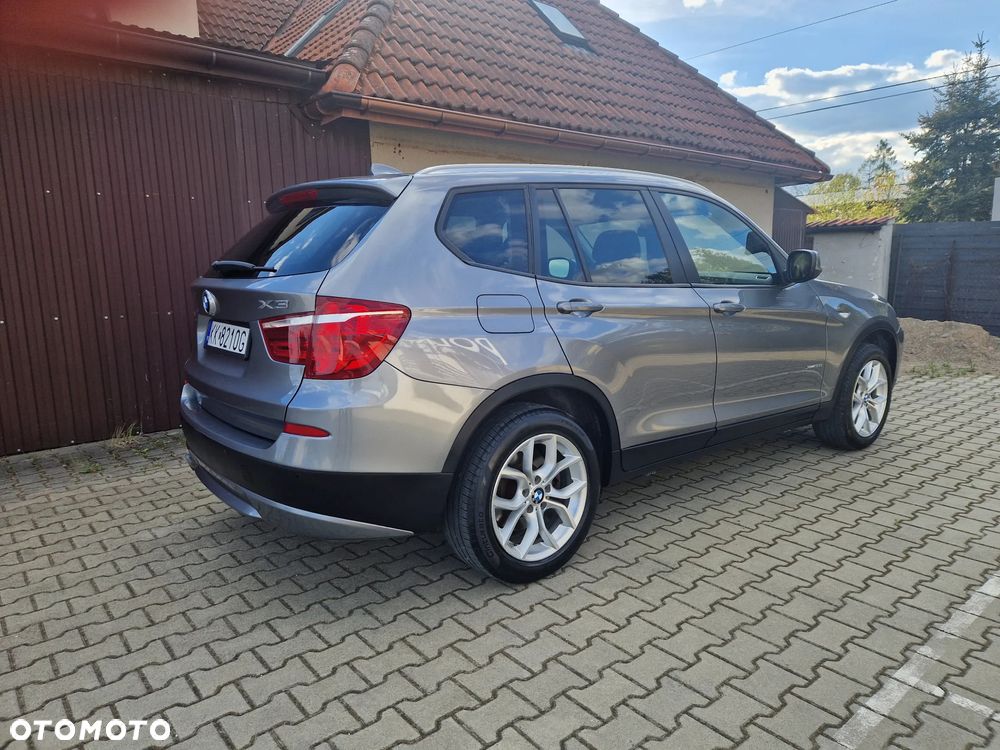 BMW X3 xDrive35i Sport-Aut - 4