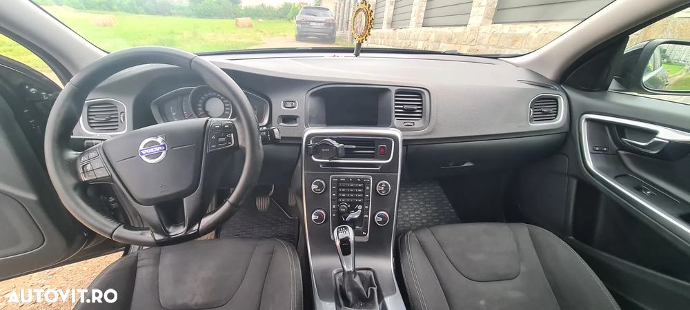 Volvo V60 D2 Basic - 9
