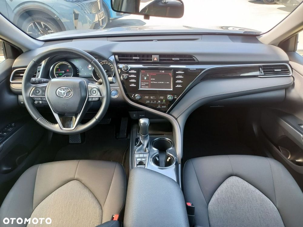 Toyota Camry 2.5 Hybrid Comfort CVT - 19