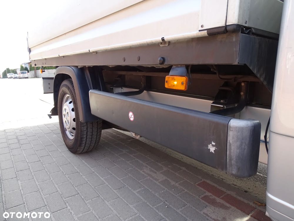 Peugeot BOXER 130 KONI ,DOKA, KLIMATYZACJA, 7 OSÓB + SKRZYNIA ,127 tys/km -dokumenty. - 15