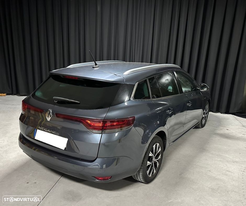 Renault Mégane Sport Tourer 1.3 TCe Limited J17 - 27