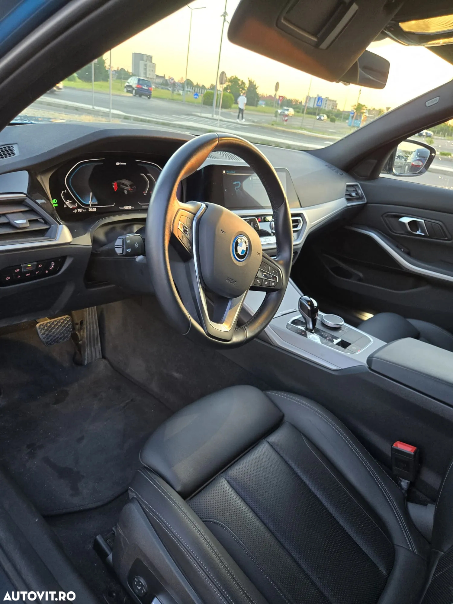 BMW Seria 3 330e xDrive AT PHEV - 23
