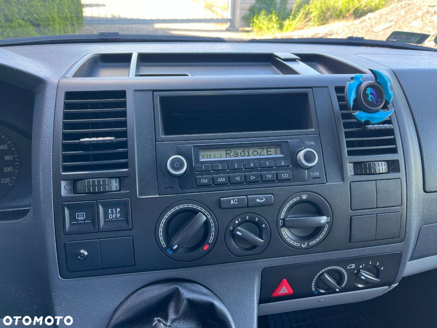 Volkswagen Caravelle - 10