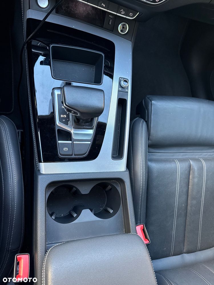 Audi Q5 Sportback - 32