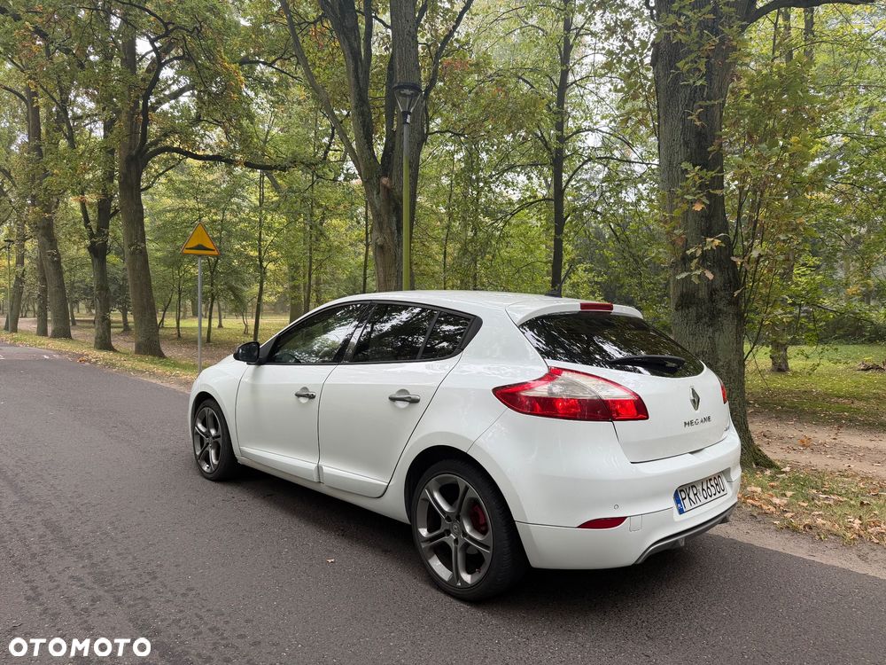 Renault Megane 2013 photo 2