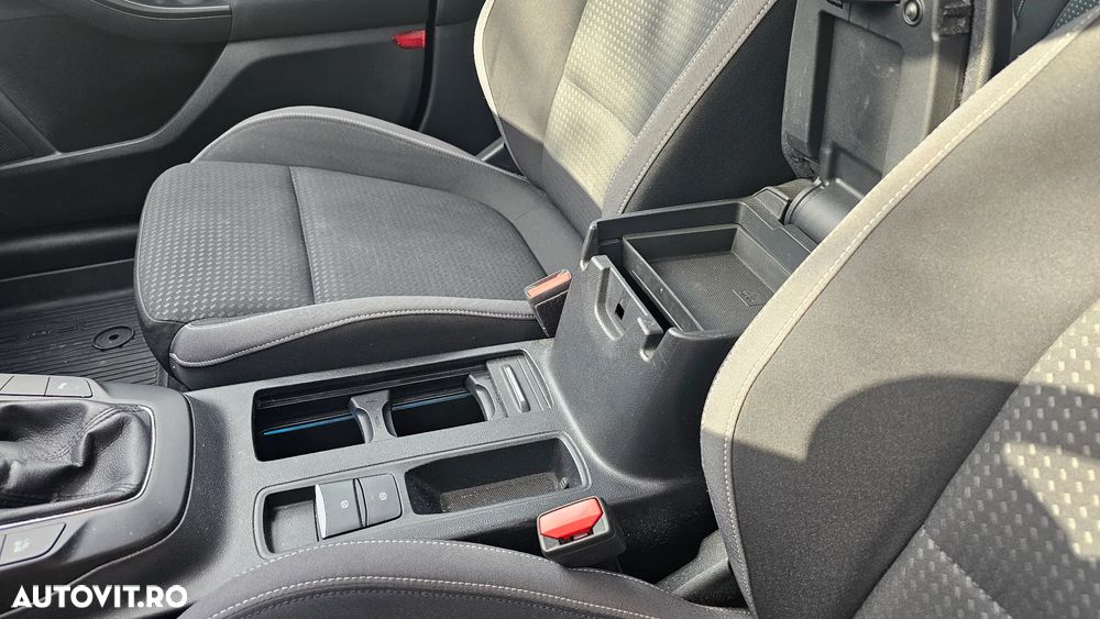 Ford Focus 1.0 EcoBoost Trend Edition - 13