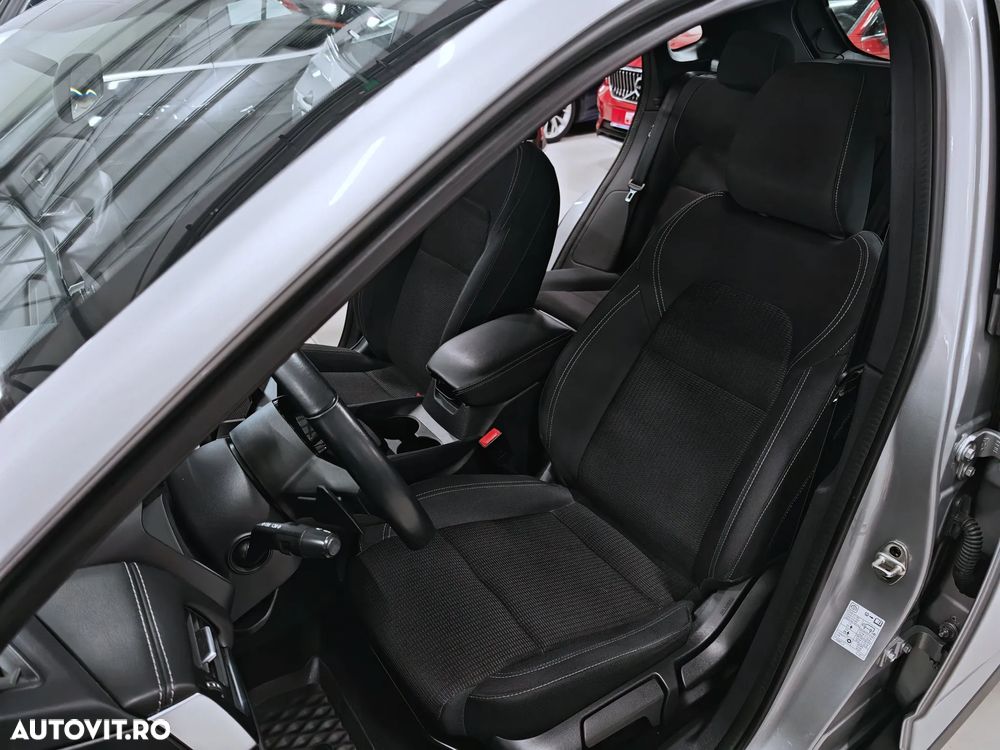 Nissan Qashqai 1.3 l MHEV X-Tronic Acenta - 8