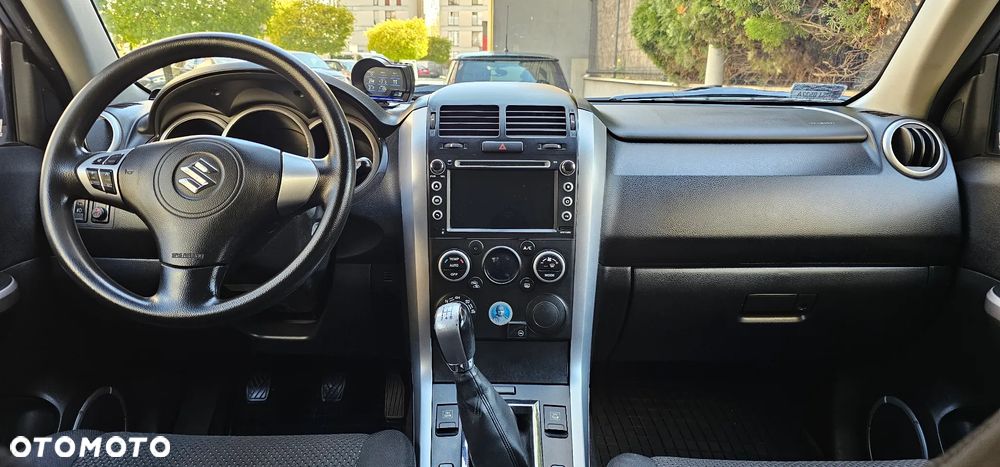 Suzuki Grand Vitara 2.0 De luxe - 7