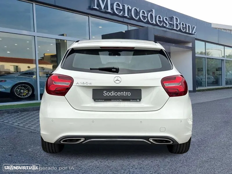 Mercedes-Benz A 180 d Urban - 11
