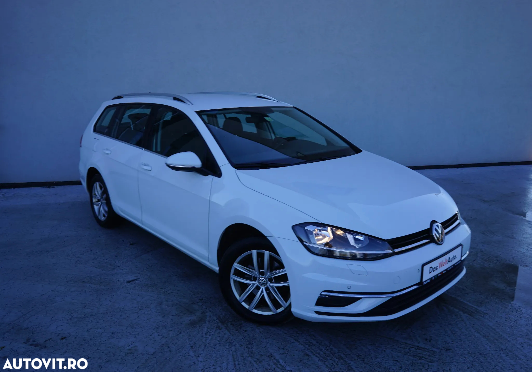 Volkswagen Golf Variant 2.0 TDI SCR DSG Highline - 8