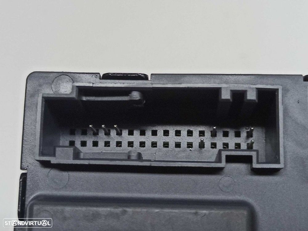 CENTRALINA/BOMBA FECHO CENTRAL AUDI A6 AVANT (4F5) 2.0 TDI - 2