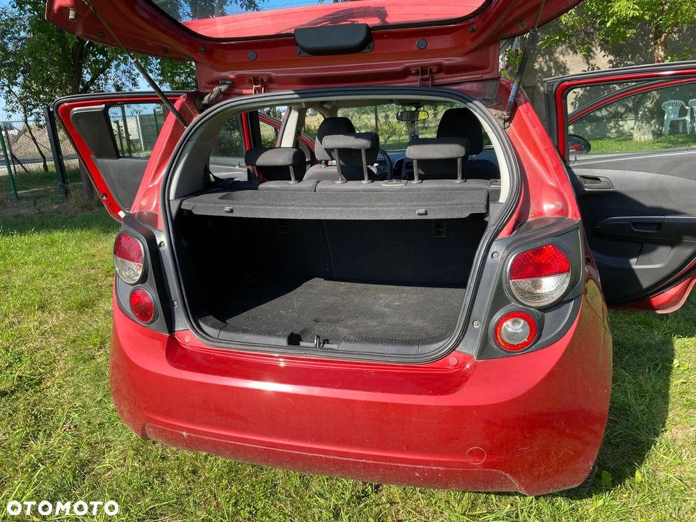 Chevrolet Aveo - 11