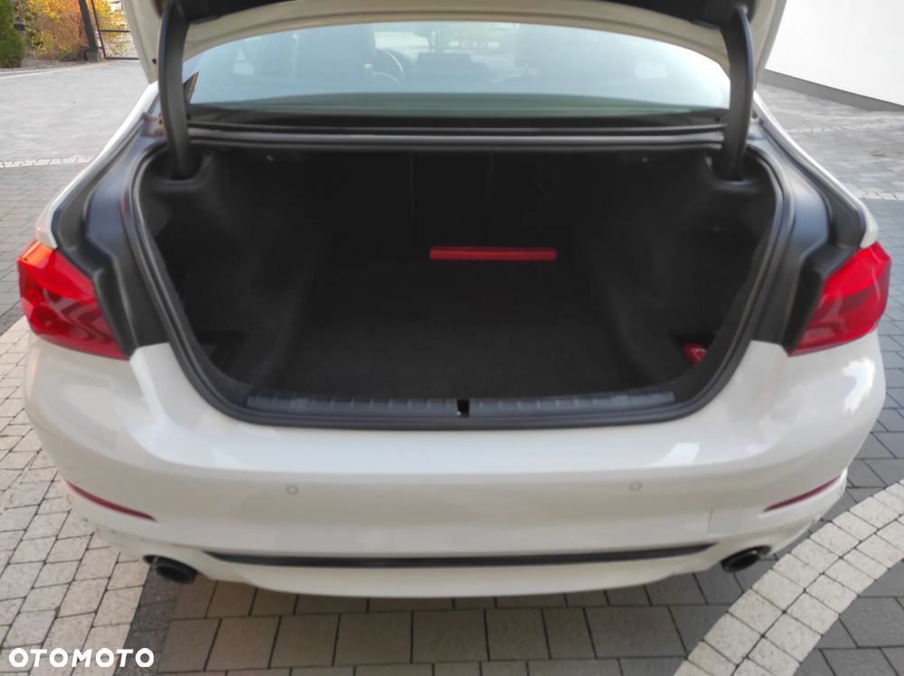 BMW Seria 5 530i GPF Luxury Line - 24