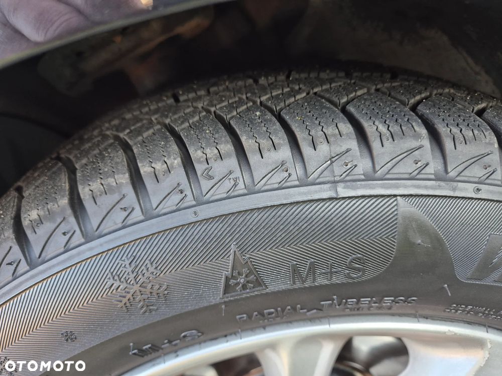 Opel Corsa 1.4 120 Lat S&S - 9