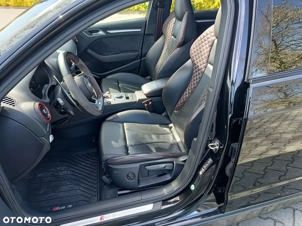 Audi RS3 Sportback - 14