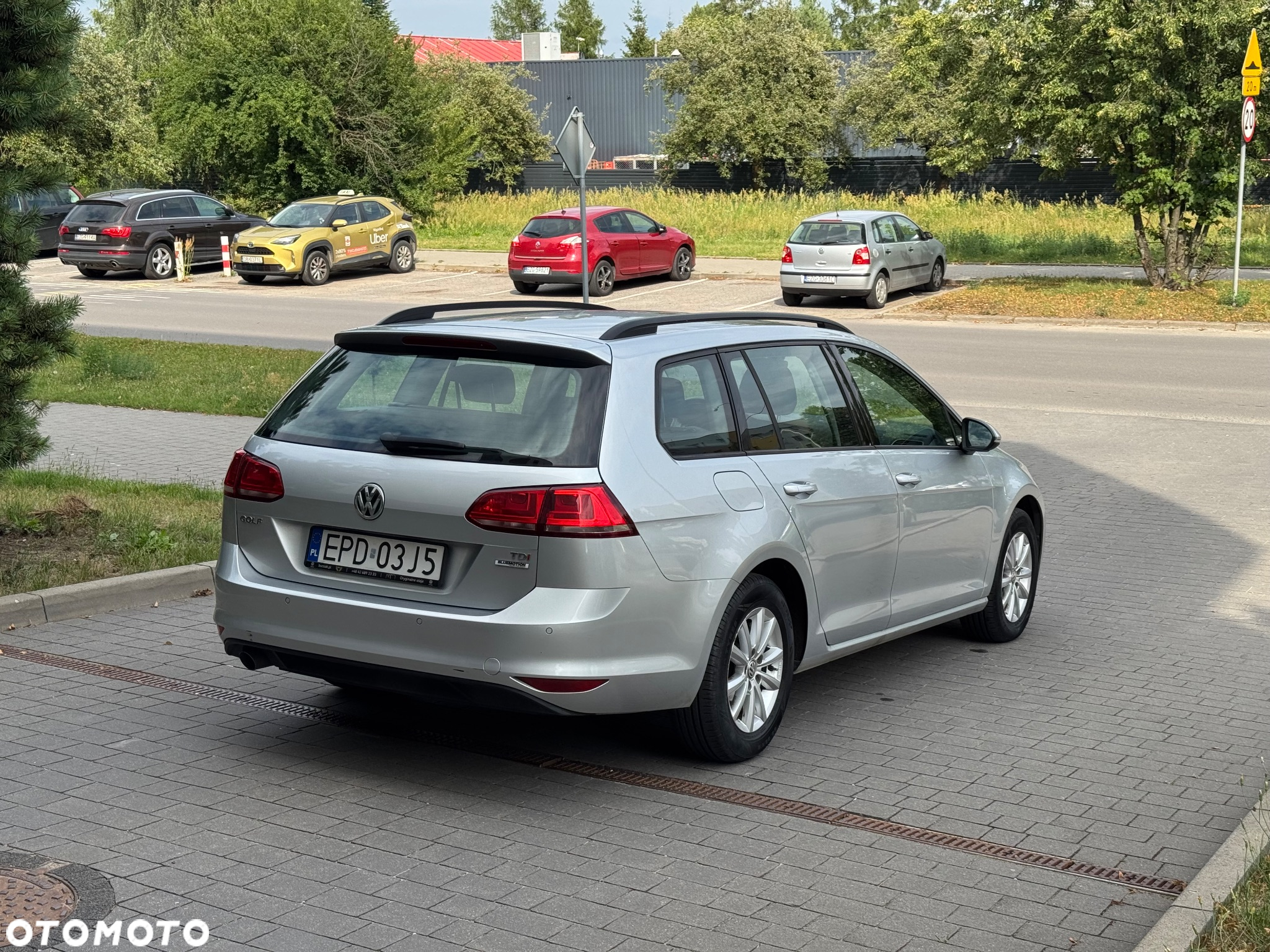Volkswagen Golf VII 1.6 TDI BMT Comfortline - 4