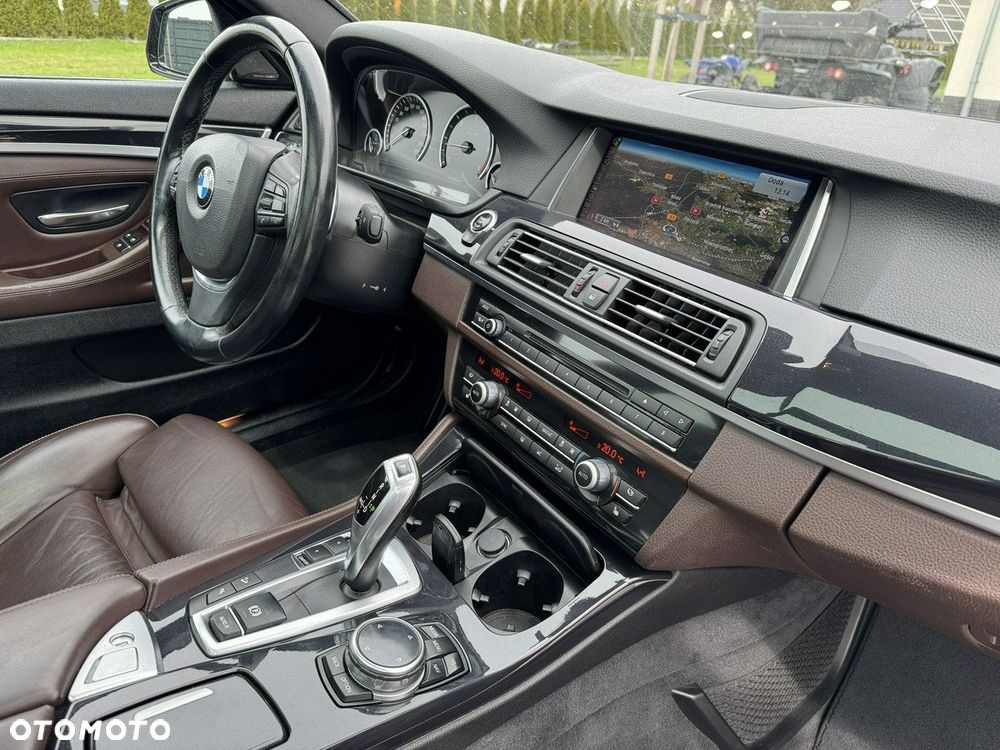 BMW Seria 5 520d Luxury Line sport - 34