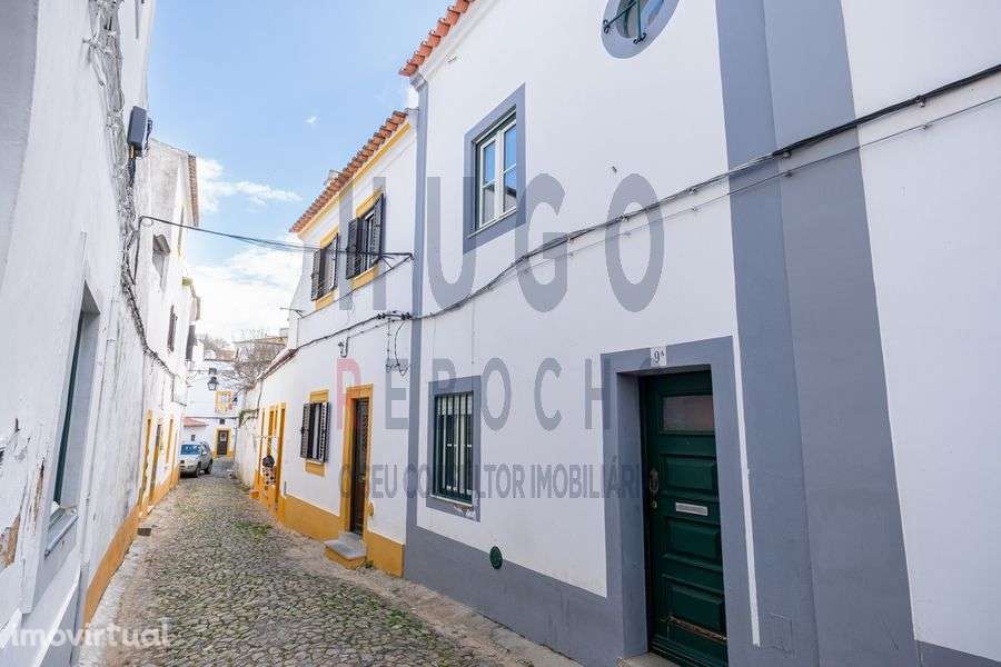 Moradia T3 Unifamiliar no Coração do Centro Histórico de Évora - Grande imagem: 2/19