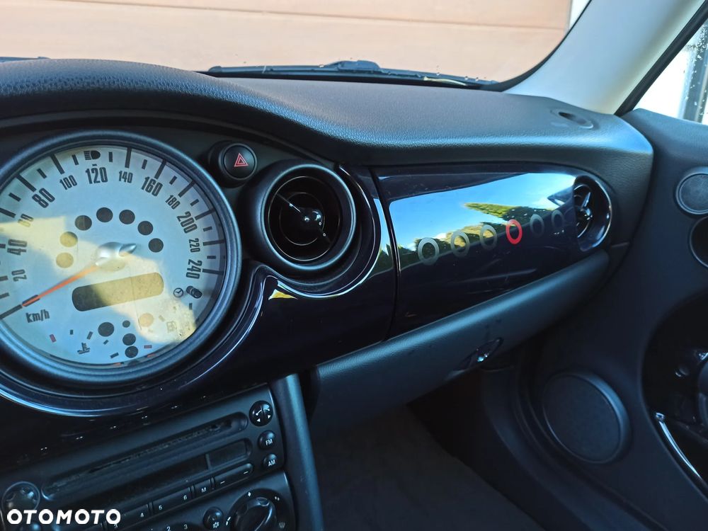 MINI Cooper Seven - 26