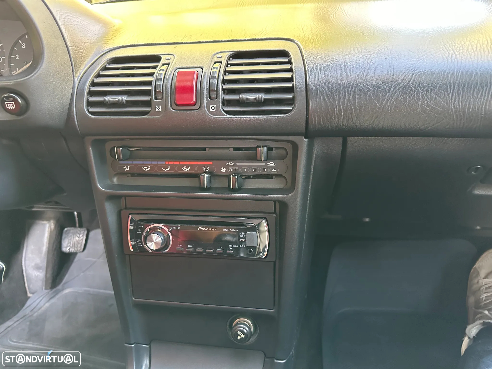 Mazda MX-3 1.8 - 21
