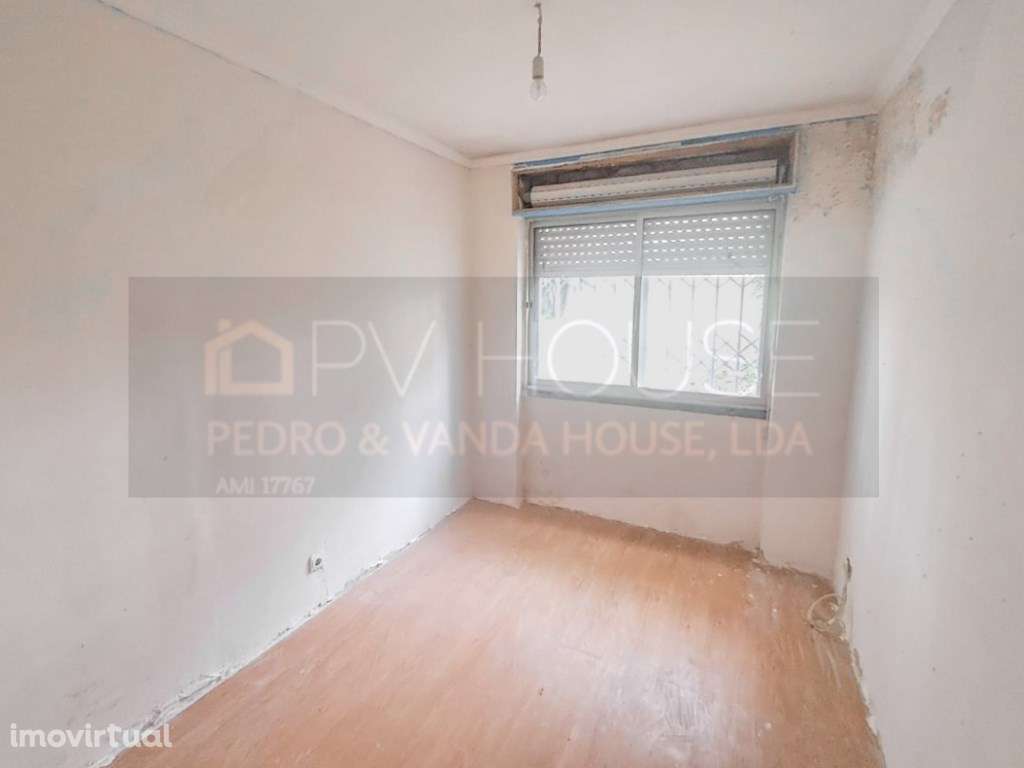 Apartamento T2 Benfica Rua Actriz Maria Matos n15 R/c - Grande imagem: 2/12