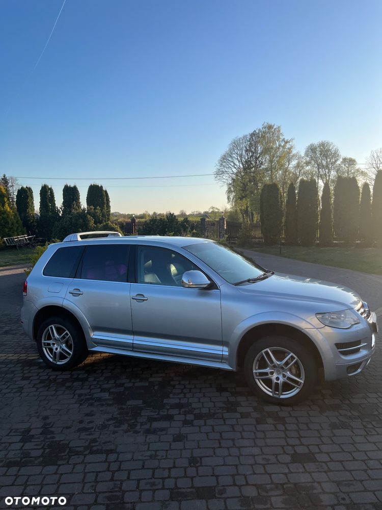 Volkswagen Touareg 3.0 V6 TDI DPF Automatik Individual - 4