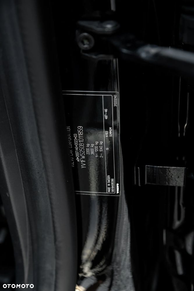 Volvo V60 D3 Geartronic Momentum - 27