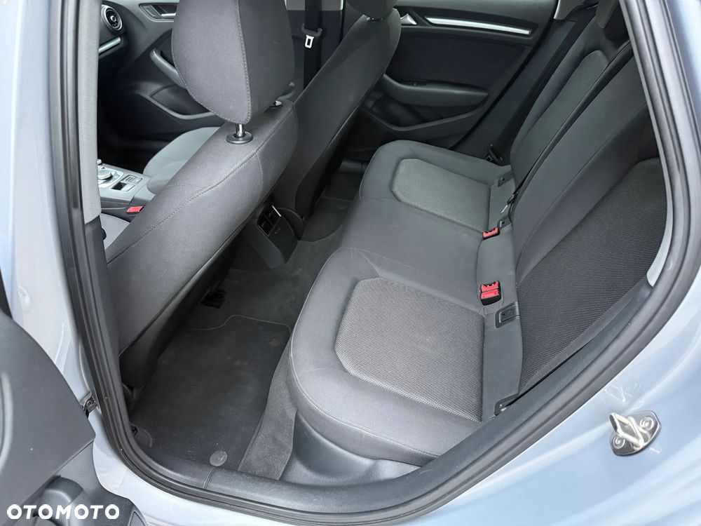 Audi A3 Sportback - 14