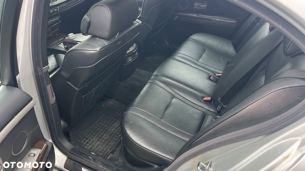 BMW Seria 7 - 7