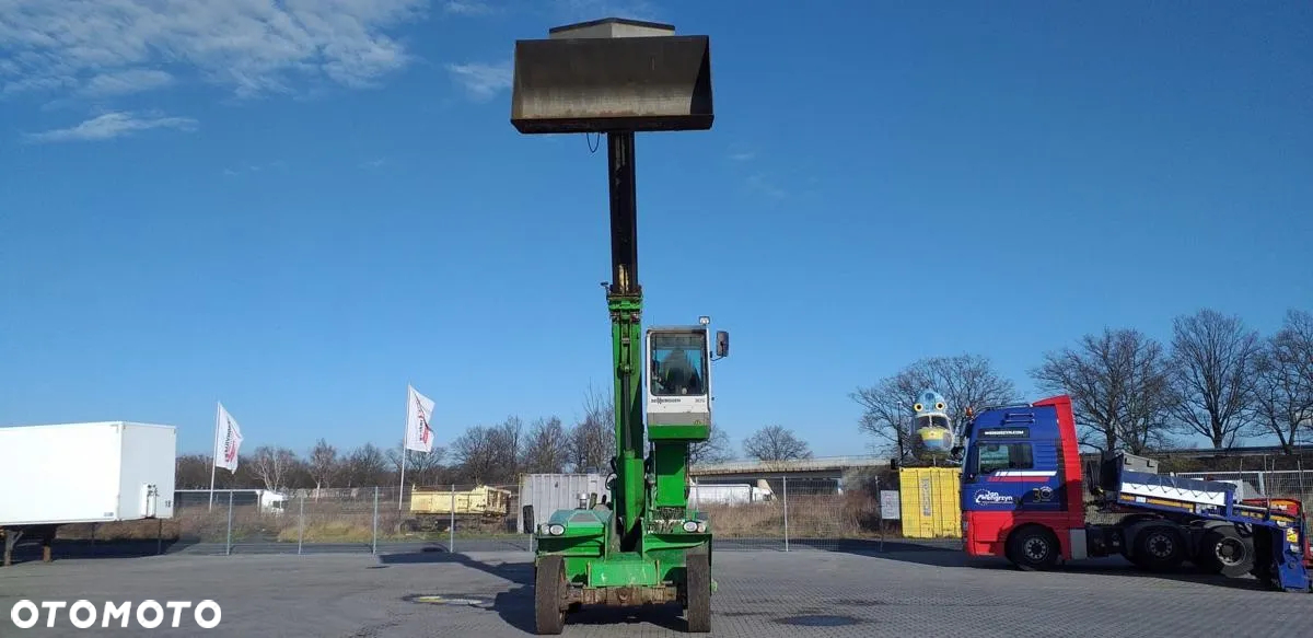 Sennebogen Ładowarka teleskopowa SENNEBOGEN 305 - 4