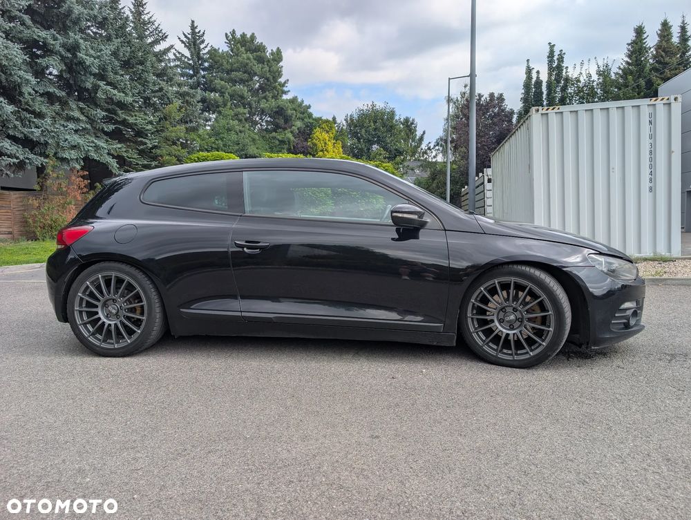 Volkswagen Scirocco 2.0 TSI - 9
