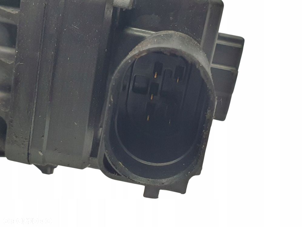 CHŁODNICA SPALIN ZAWÓR EGR Opel insignia 2.0 CDTI 55577443 - 8