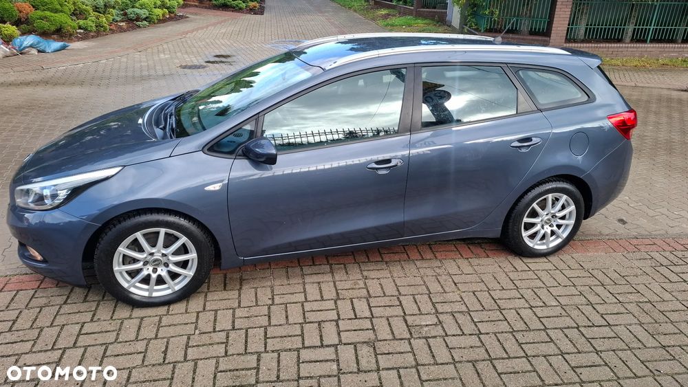 Kia Ceed 1.6 GDI Fifa World Cup Edition - 2