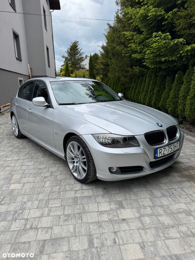 BMW Seria 3 330i xDrive Edition Sport - 7