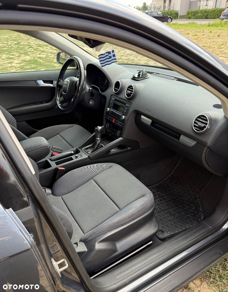 Audi A3 Sportback - 16