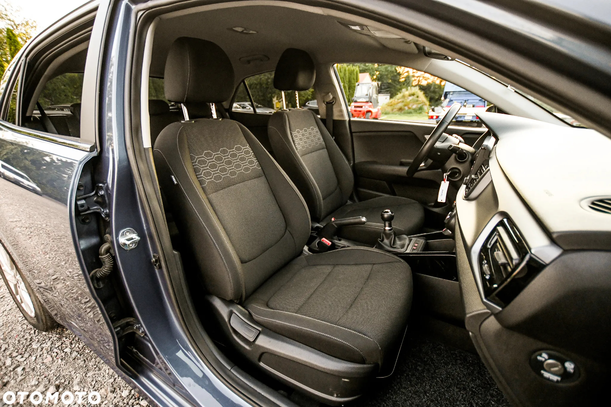 Kia Rio 1.2 Edition 7 - 25