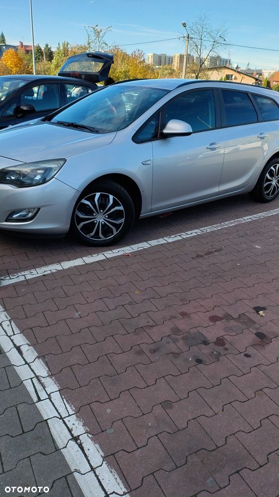 Opel Astra - 2