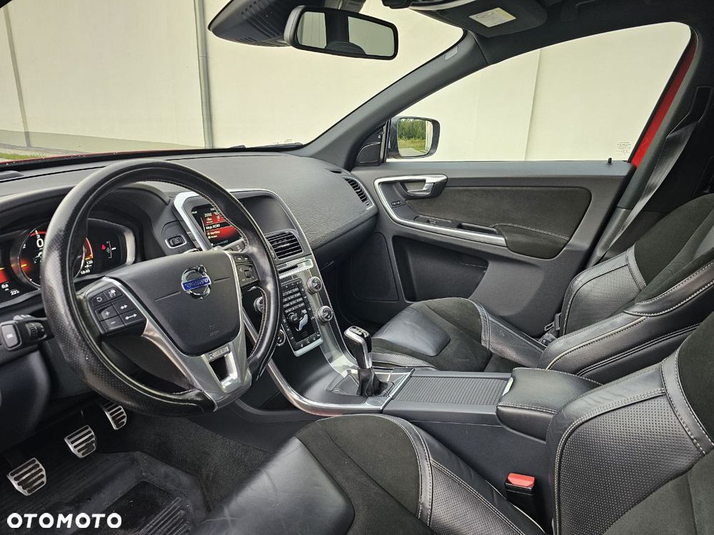 Volvo XC 60 D3 R-Design - 17