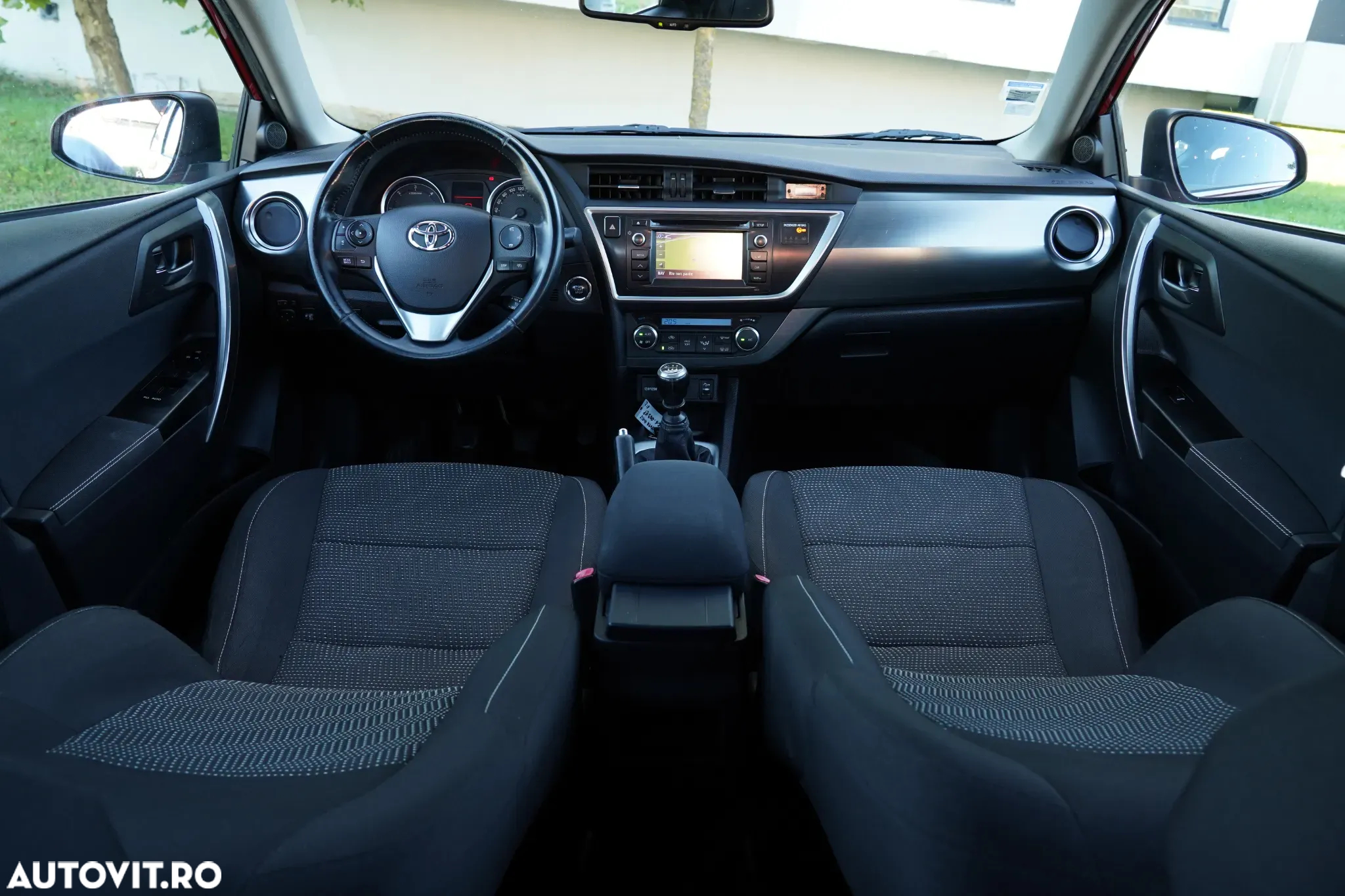 Toyota Auris 2.0 D-4D Comfort - 6
