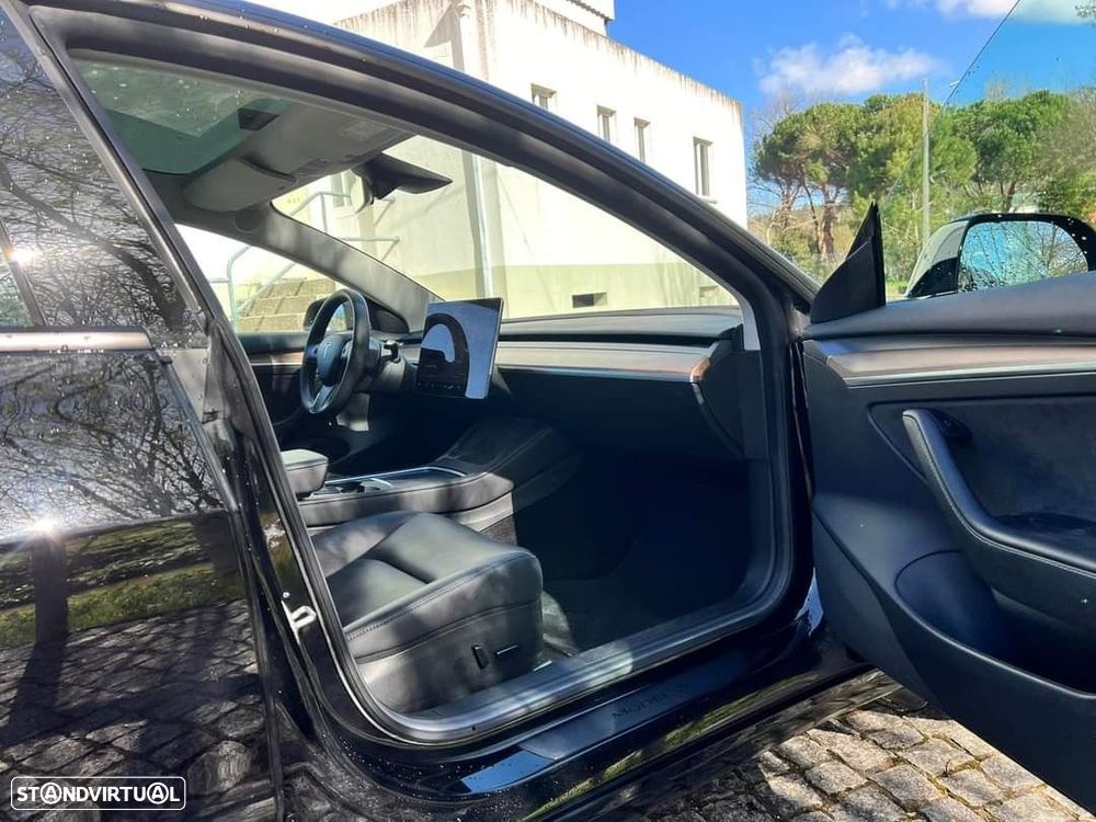 Tesla Model 3 Performance Dual Motor AWD - 24