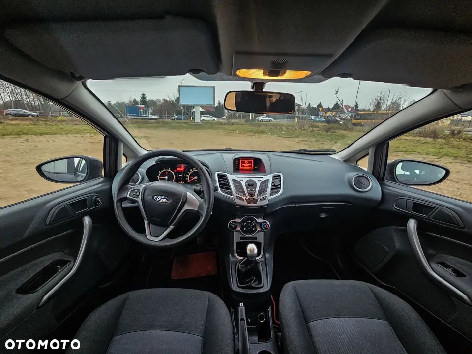 Ford Fiesta 1.25 Ambiente - 27