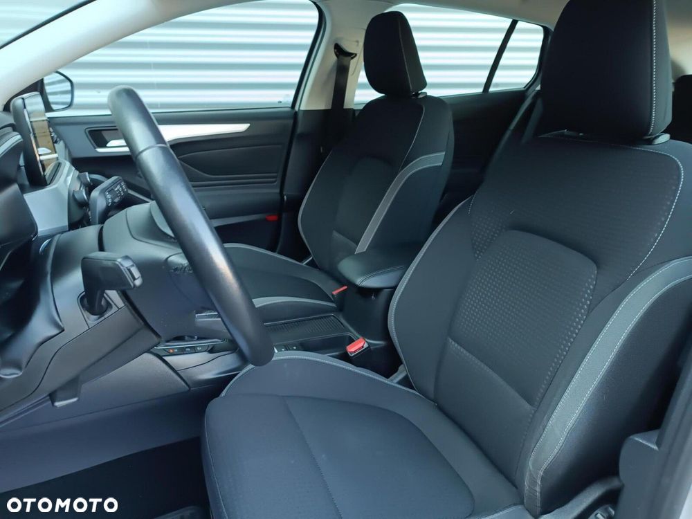 Ford Focus 1.5 EcoBlue SCR Connected - 28